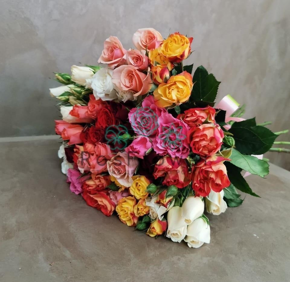 Букет цветов из: Розы в Васильевском Моху