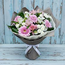 Букет цветов из:  Герберы, Альстромерии и Хризантемы в Васильевском Моху
