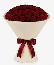 Букет 101 Бордовая роза Блэк Бакарра в Васильевском Моху