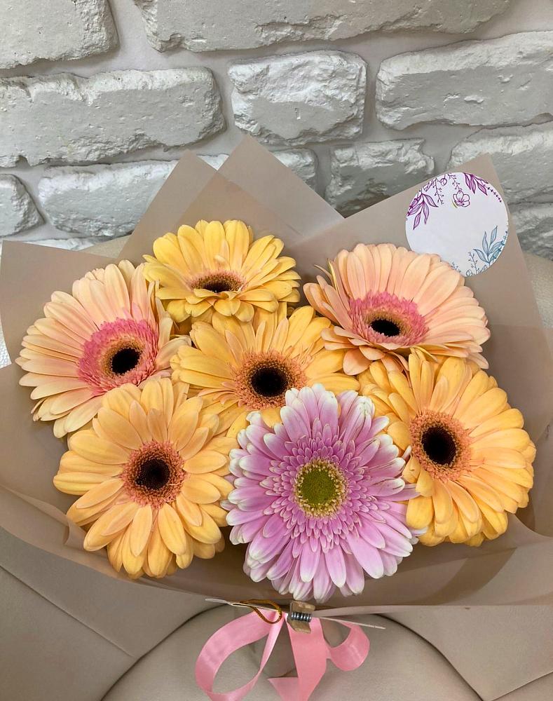 Букет цветов из: Герберы в Васильевском Моху