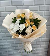 Букет цветов из:  Розы и Хризантемы в Васильевском Моху