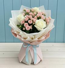Букет цветов из:  Розы в Васильевском Моху