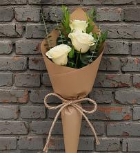 Букет цветов из:  Розы в Васильевском Моху