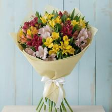 Букет цветов из:  Альстромерии в Васильевском Моху