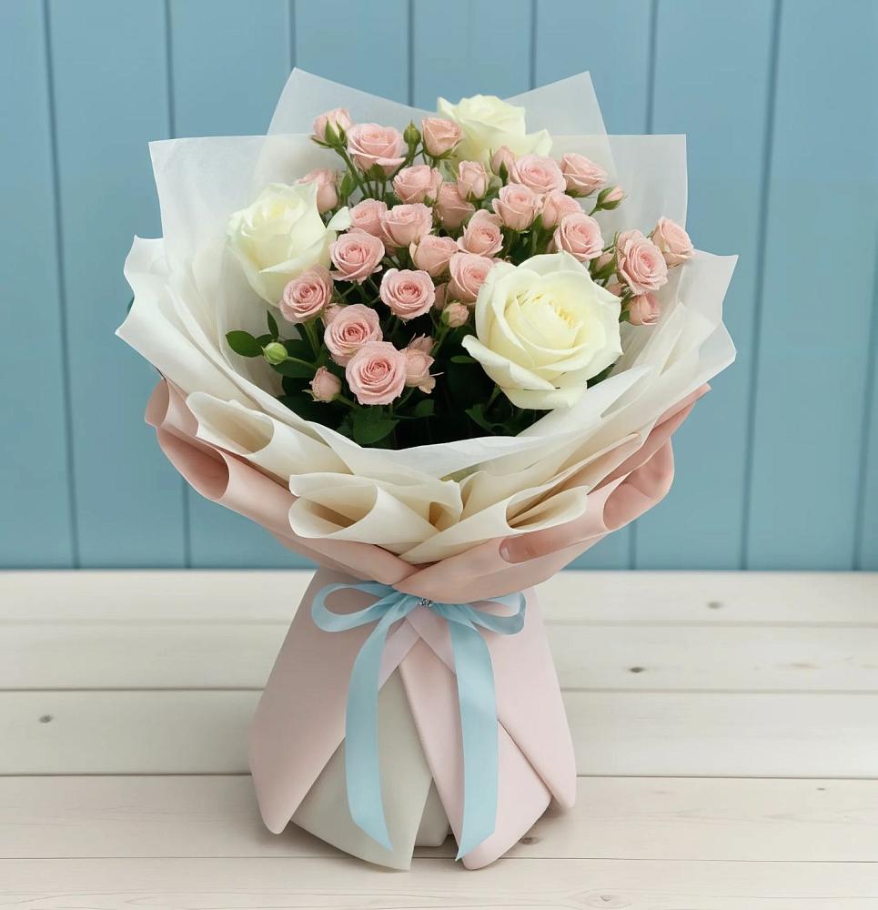 Букет цветов из: Розы в Васильевском Моху